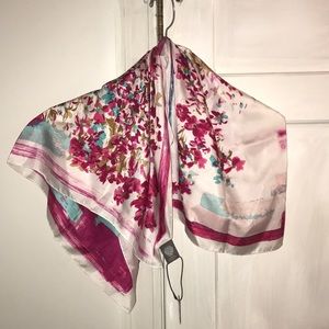 Vince camuto scarf